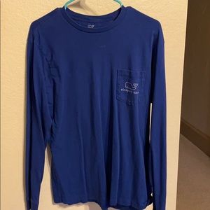 vineyard vines t shirt